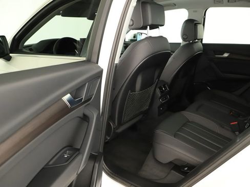 Used 2023 Audi Q5 2.0T Premium w/ Convenience Package image 27