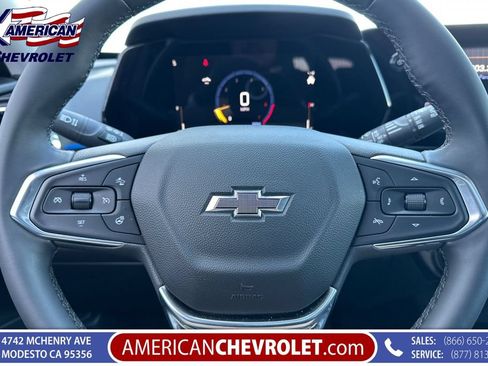 Used 2026 Chevrolet Trax LT w/ Sunroof Package FWD image 30