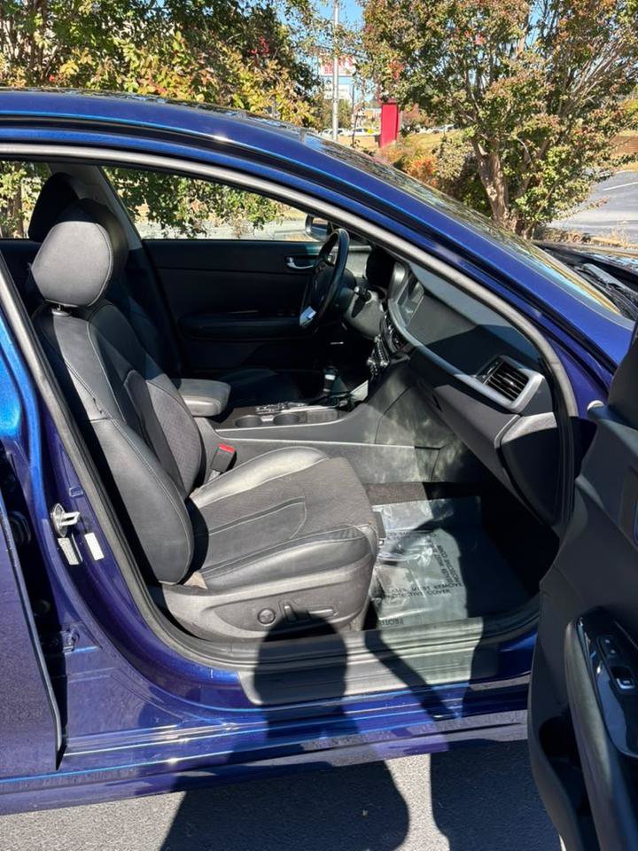 Used 2019 Kia Optima EX w/ EX Premium Package FWD image 17