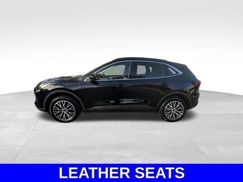 Certified 2024 Ford Escape SE w/ PHEV Premium Package FWD image 8