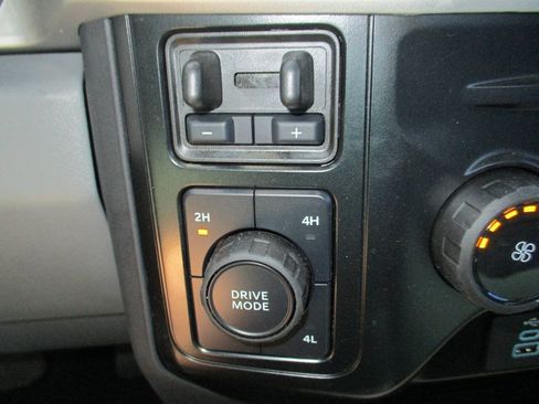 Used 2026 Ford F450 XLT w/ 360-Degree Camera Package AWD/4WD image 31