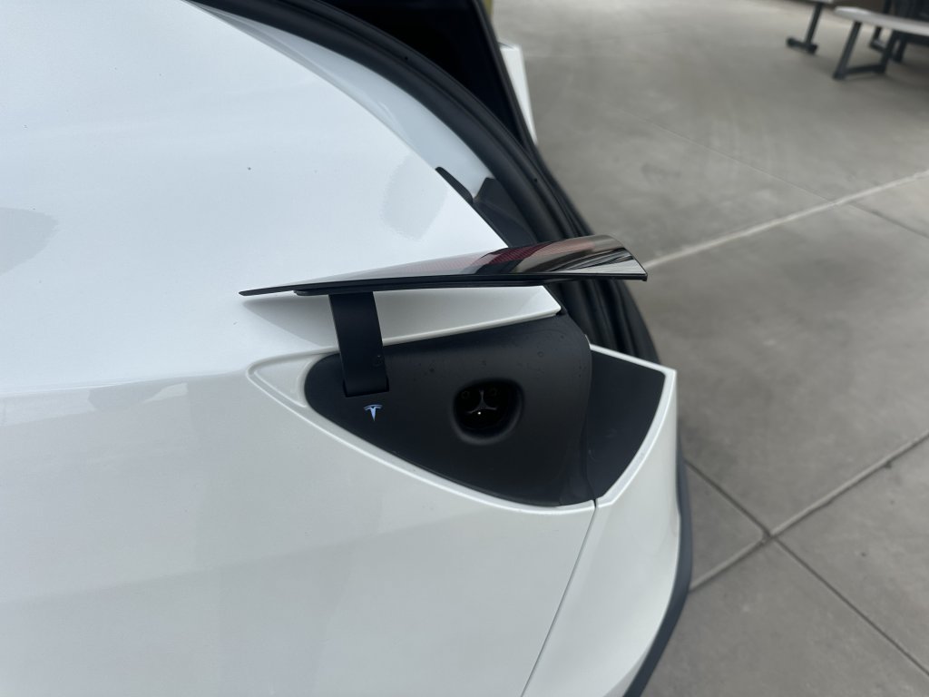 Used 2026 Tesla Model Y Long Range RWD image 34