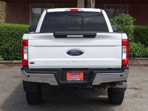 Used 2018 Ford F250 Lariat w/ Lariat Value Package AWD/4WD image 7