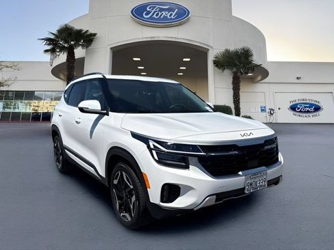 Used 2024 Kia Seltos SX w/ SX Sunroof Package AWD/4WD image 4
