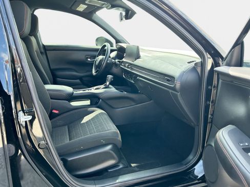 Certified 2025 Honda HR-V Sport image 14