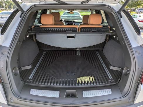 Used 2025 Cadillac XT5 Premium Luxury w/ LPO, Floor Liner Package FWD image 13
