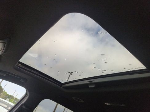 Used 2023 Buick Enclave Avenir w/ Avenir Technology Package image 16