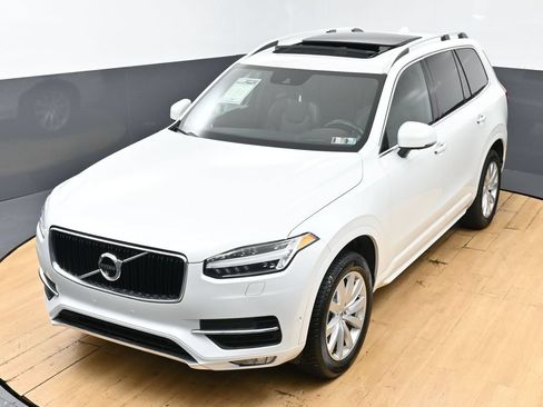 Used 2018 Volvo XC90 T6 Momentum w/ Convenience Package AWD/4WD image 43