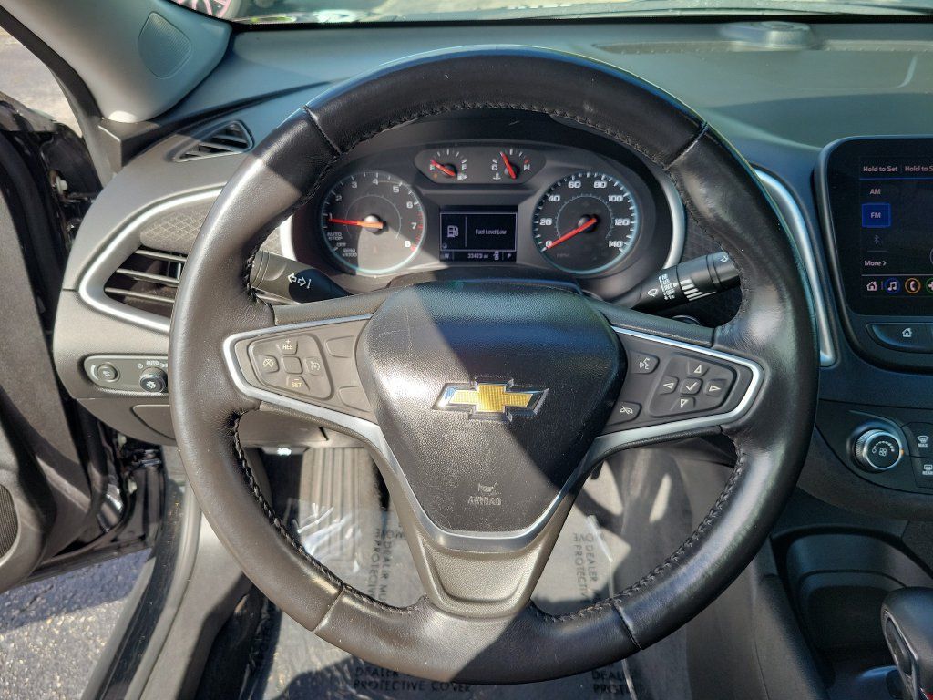 Used 2022 Chevrolet Malibu RS FWD image 27