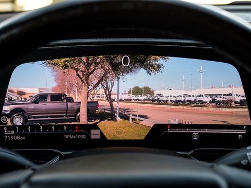 Used 2021 Cadillac Escalade ESV Sport image 16