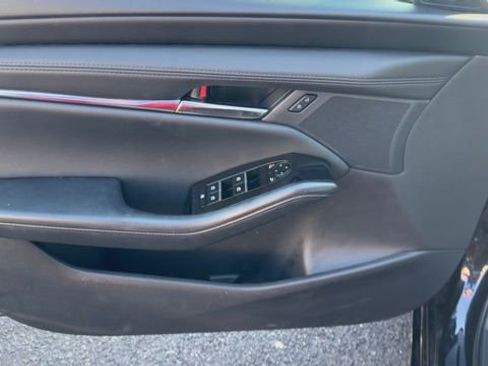 Used 2025 MAZDA MAZDA3 s image 10