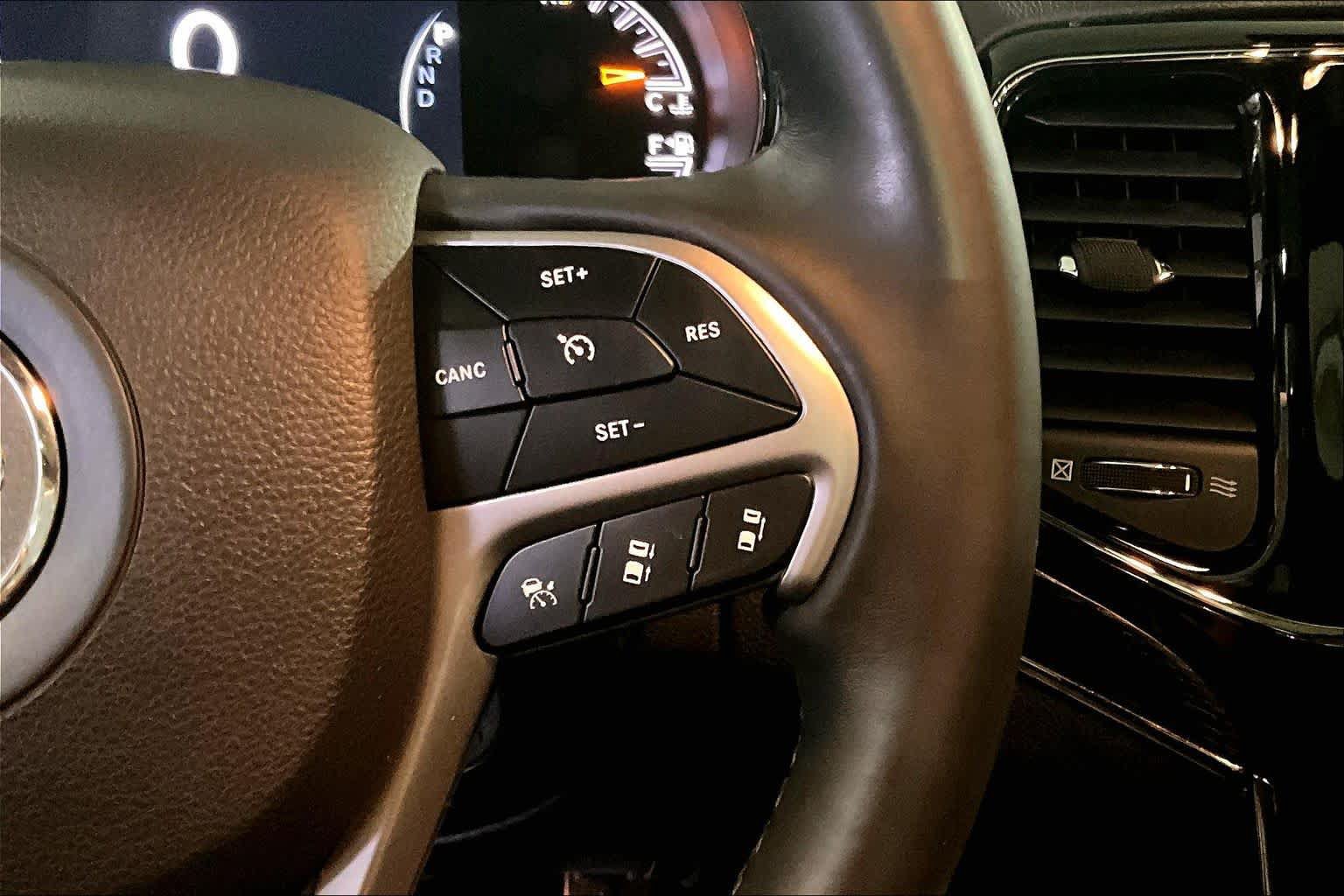 Used 2019 Jeep Grand Cherokee High Altitude AWD/4WD image 24