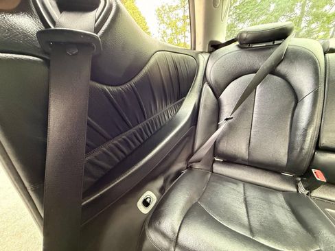 Used 2008 Mercedes-Benz CLK 350 Coupe image 24