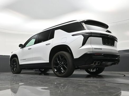 Used 2024 Chevrolet Traverse RS FWD image 22