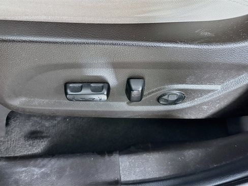 Used 2017 Hyundai Santa Fe Sport FWD image 22
