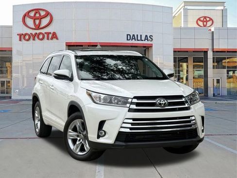 Used 2019 Toyota Highlander Limited FWD image 1