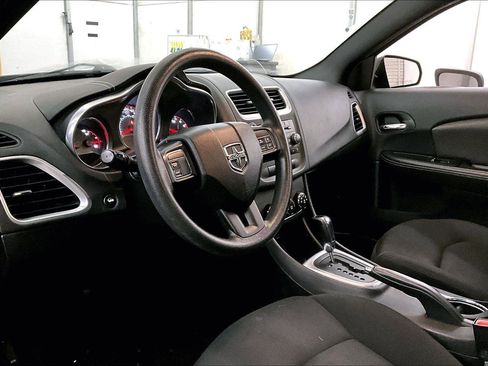 Used 2013 Dodge Avenger SE image 13