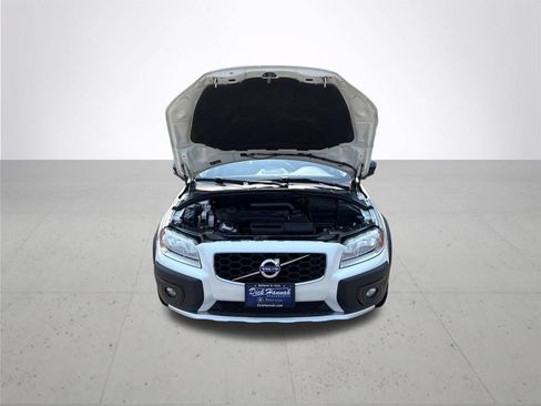 Used 2016 Volvo XC70 T5 Premier w/ Proximity Package AWD/4WD image 3