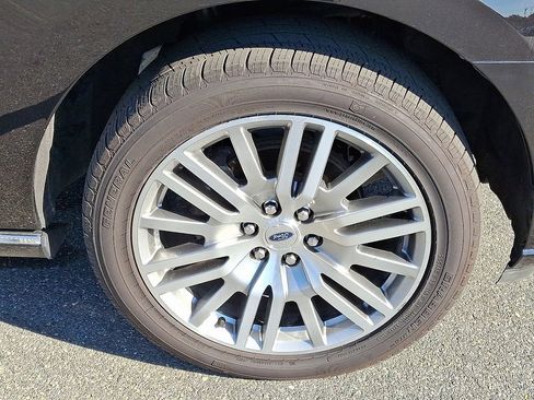 Certified 2024 Ford Expedition Platinum image 8