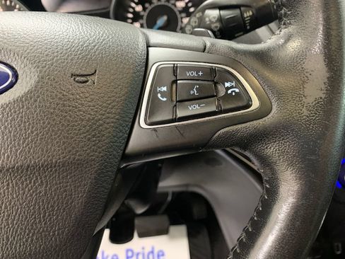 Used 2017 Ford Escape Titanium FWD image 13