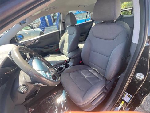 Used 2022 Hyundai Ioniq SE FWD image 18