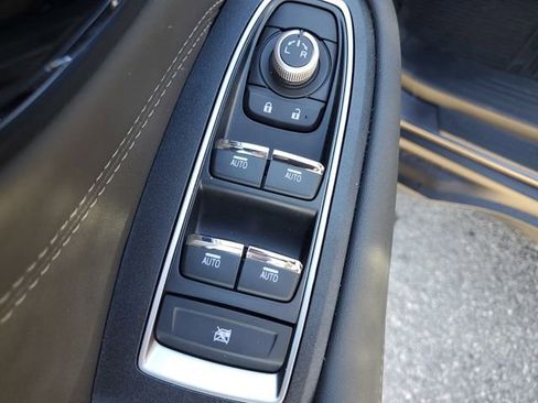 Certified 2025 Subaru Outback Limited image 23