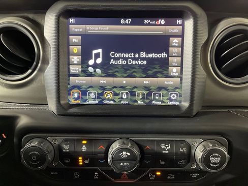 Used 2021 Jeep Wrangler Unlimited Sport image 22