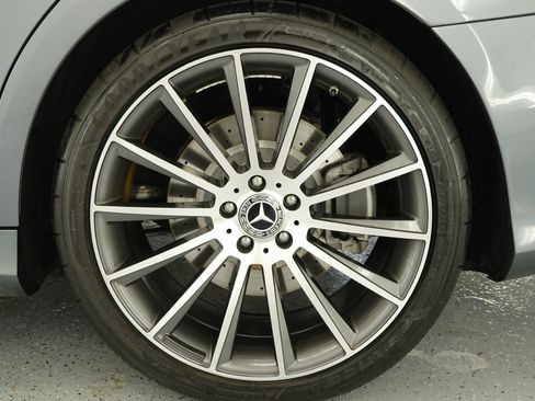 Used 2017 Mercedes-Benz S 550 Sedan w/ Sport Package w/ Sport Package image 74