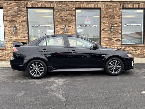 Used 2017 Mitsubishi Lancer ES image 6