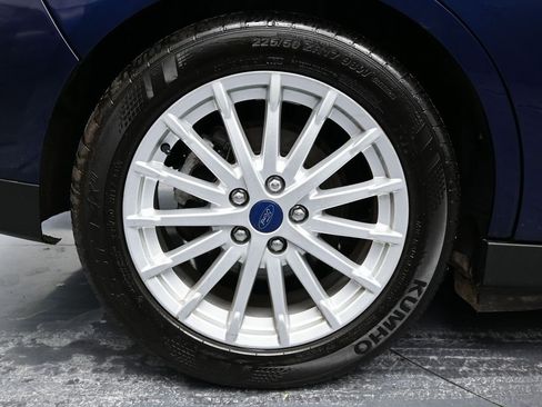 Used 2016 Ford C-MAX SE image 13