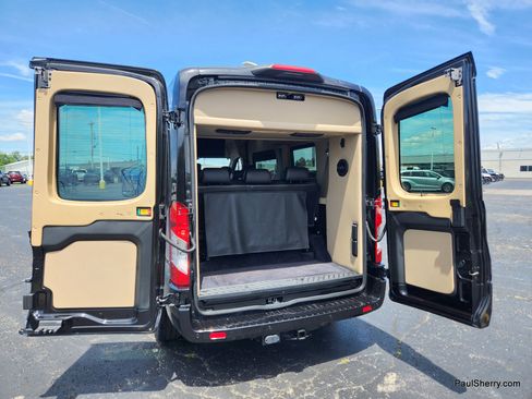 Used 2022 Ford Transit 250 Medium Roof w/ Upfitter Package RWD image 17