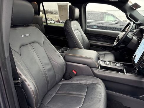 Used 2024 Ford Expedition Max Platinum image 13