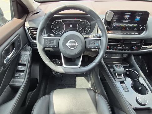 Used 2023 Nissan Rogue SL w/ SL Premium Package AWD/4WD image 8