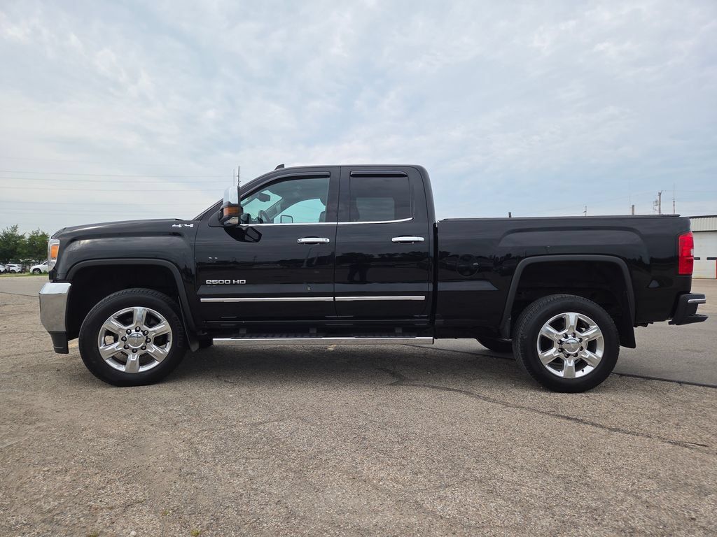 Used 2018 GMC Sierra 2500 SLT w/ Snow Plow Prep Package AWD/4WD image 22