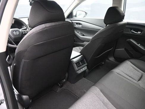 Used 2025 Honda Accord LX image 10