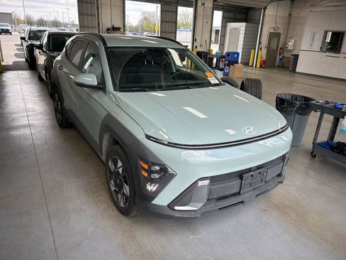 Used 2024 Hyundai Kona SEL image 7