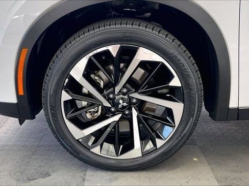 Used 2024 Mitsubishi Outlander SE AWD/4WD image 8