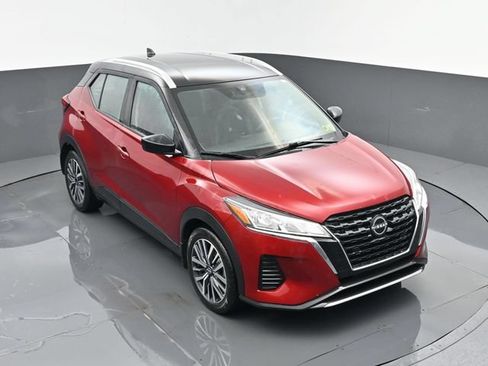 Used 2023 Nissan Kicks SV FWD image 19