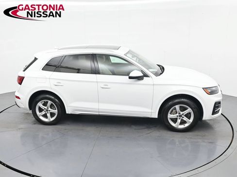 Used 2023 Audi Q5 2.0T Premium w/ Convenience Package AWD/4WD image 27