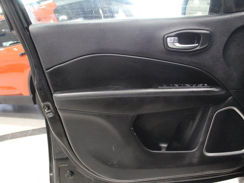 Used 2020 Jeep Compass Latitude image 15