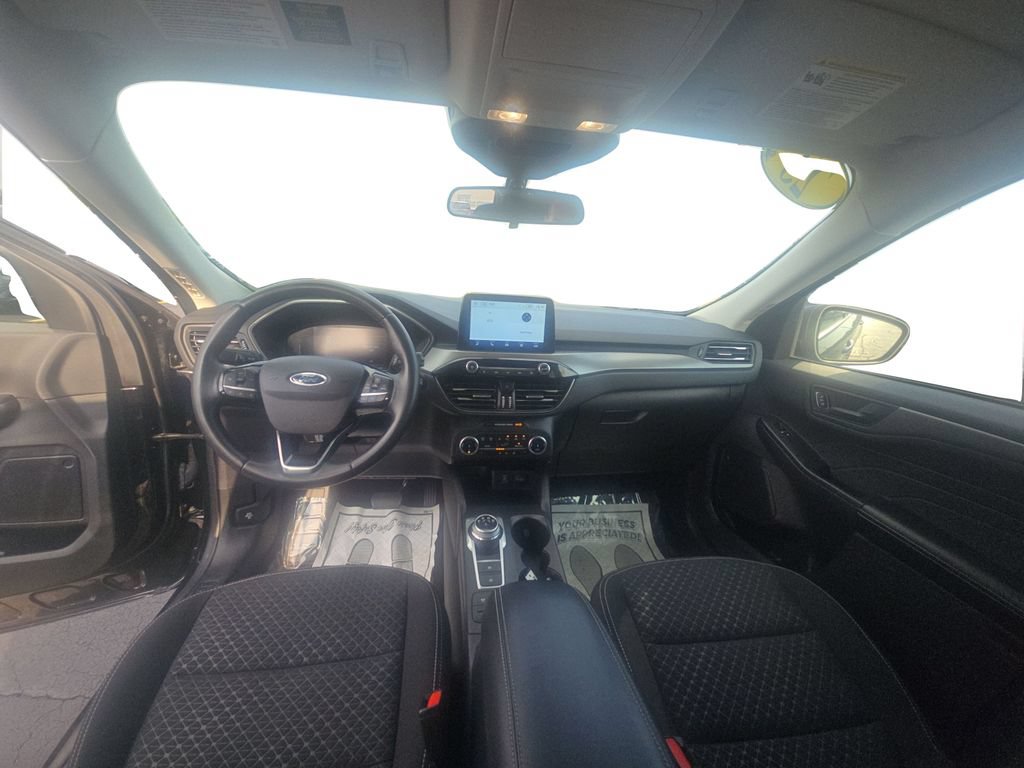 Used 2023 Ford Escape Active AWD/4WD image 9