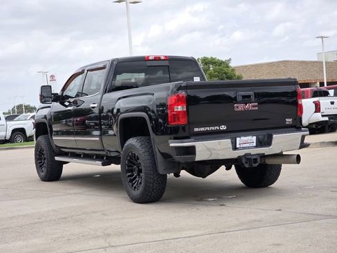 Used 2019 GMC Sierra 2500 SLT AWD/4WD image 3