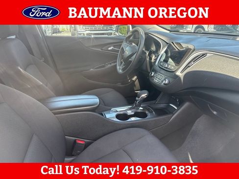 Used 2024 Chevrolet Malibu LT FWD image 10