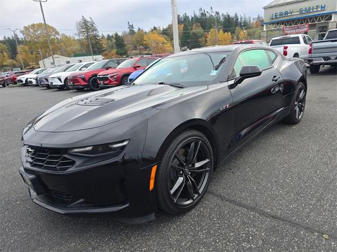 Used 2021 Chevrolet Camaro LT image 8