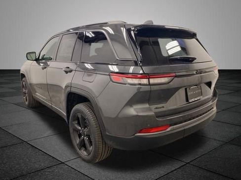 New 2026 Jeep Grand Cherokee Limited w/ Limited Altitude Package image 4