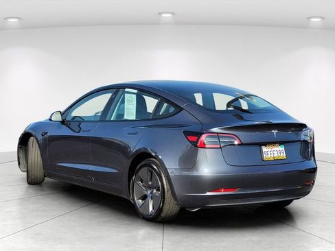 Used 2023 Tesla Model 3 Standard Range image 6