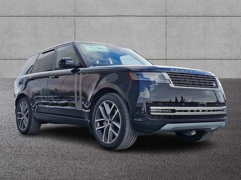 New 2026 Land Rover Range Rover SE image 2