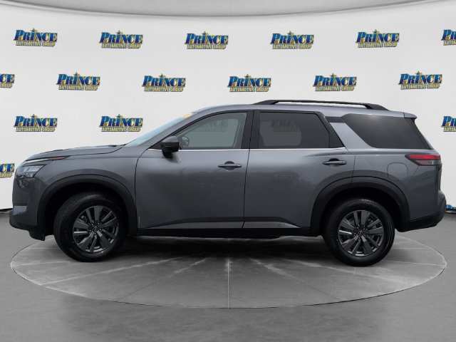 Used 2025 Nissan Pathfinder SV AWD/4WD image 12
