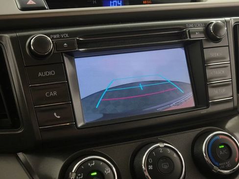 Used 2015 Toyota RAV4 LE AWD/4WD image 17