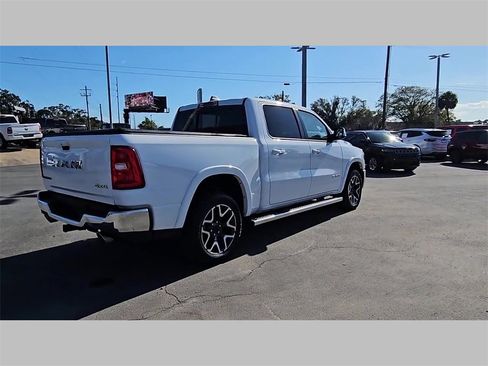 Used 2025 RAM 1500 Laramie image 34